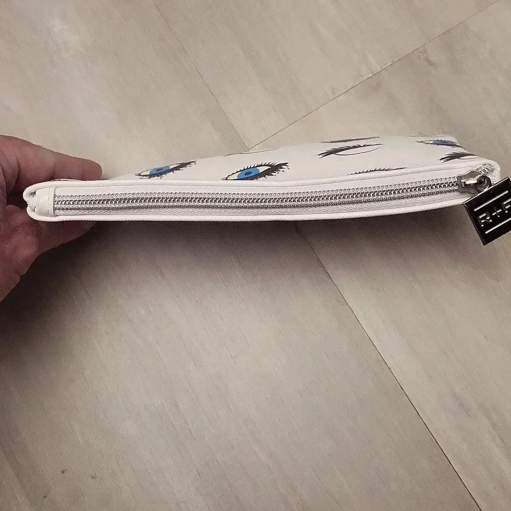 Rodan +‎ Fields Eye White Cosmetic Pouch